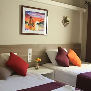 Marina Otel